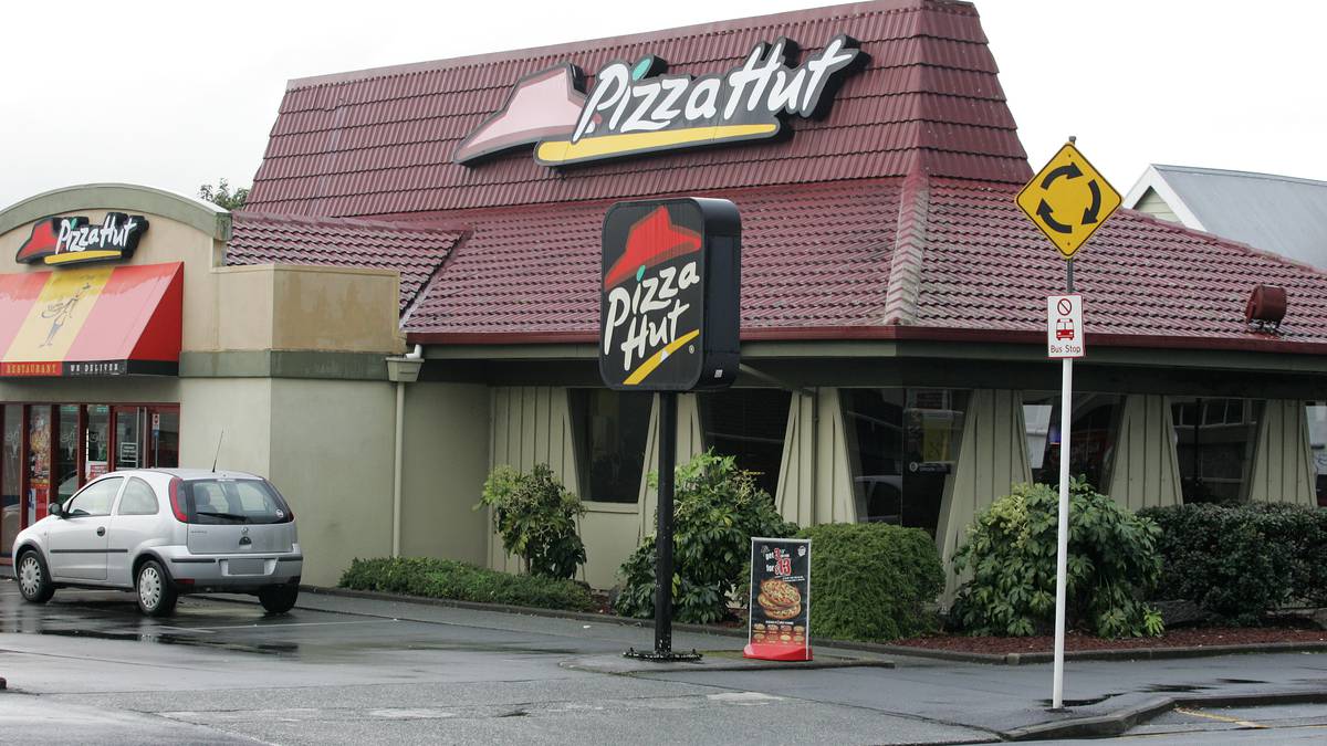 Pizza Hut Australia revive their dinein restaurants NZ Herald