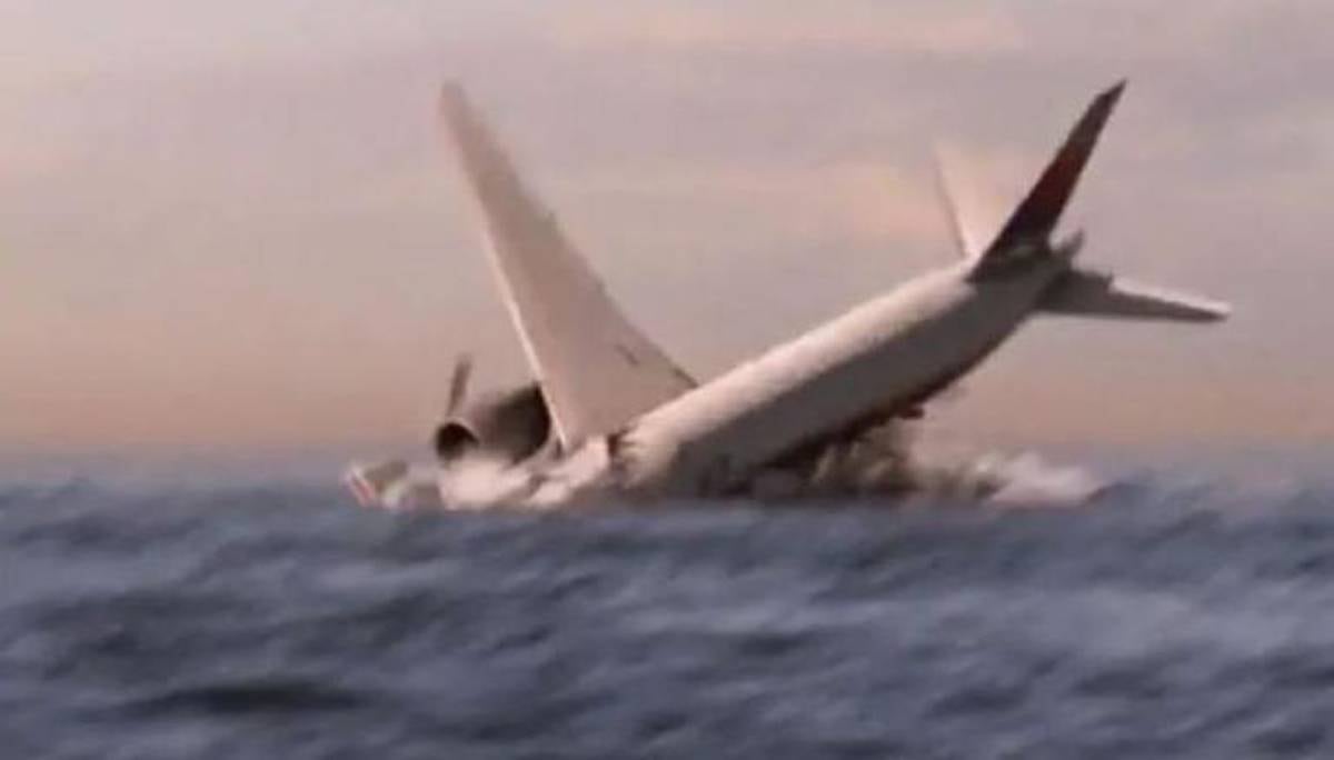 Former pilot says he knows where doomed MH370 wreckage is ...