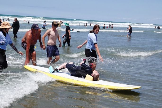 Matty Bauernfeind from Parafed and some volunteers. Photo: Ben Haarmann