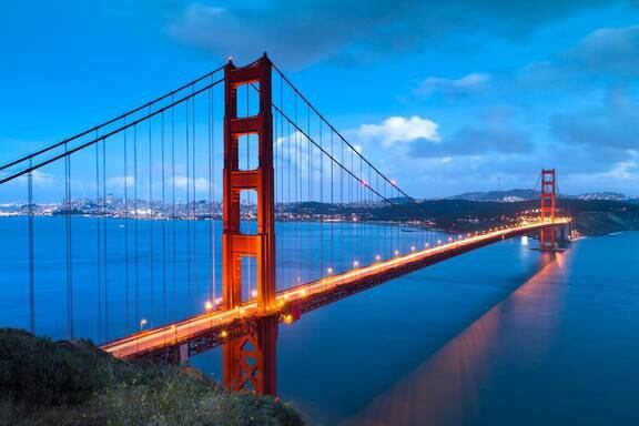 SAN FRANCISCO - APR 2, 2018: Visitors Flock To Pier 39 At San