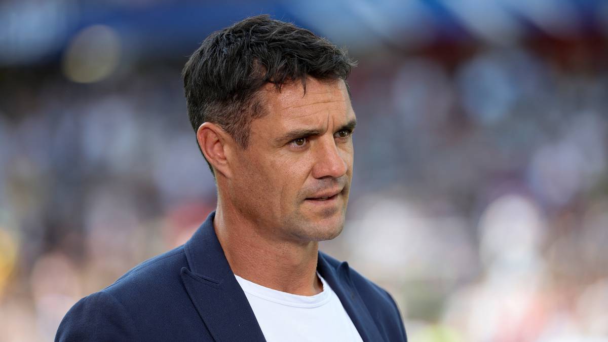 Dan Carter plays tourist on return to Europe - NZ Herald