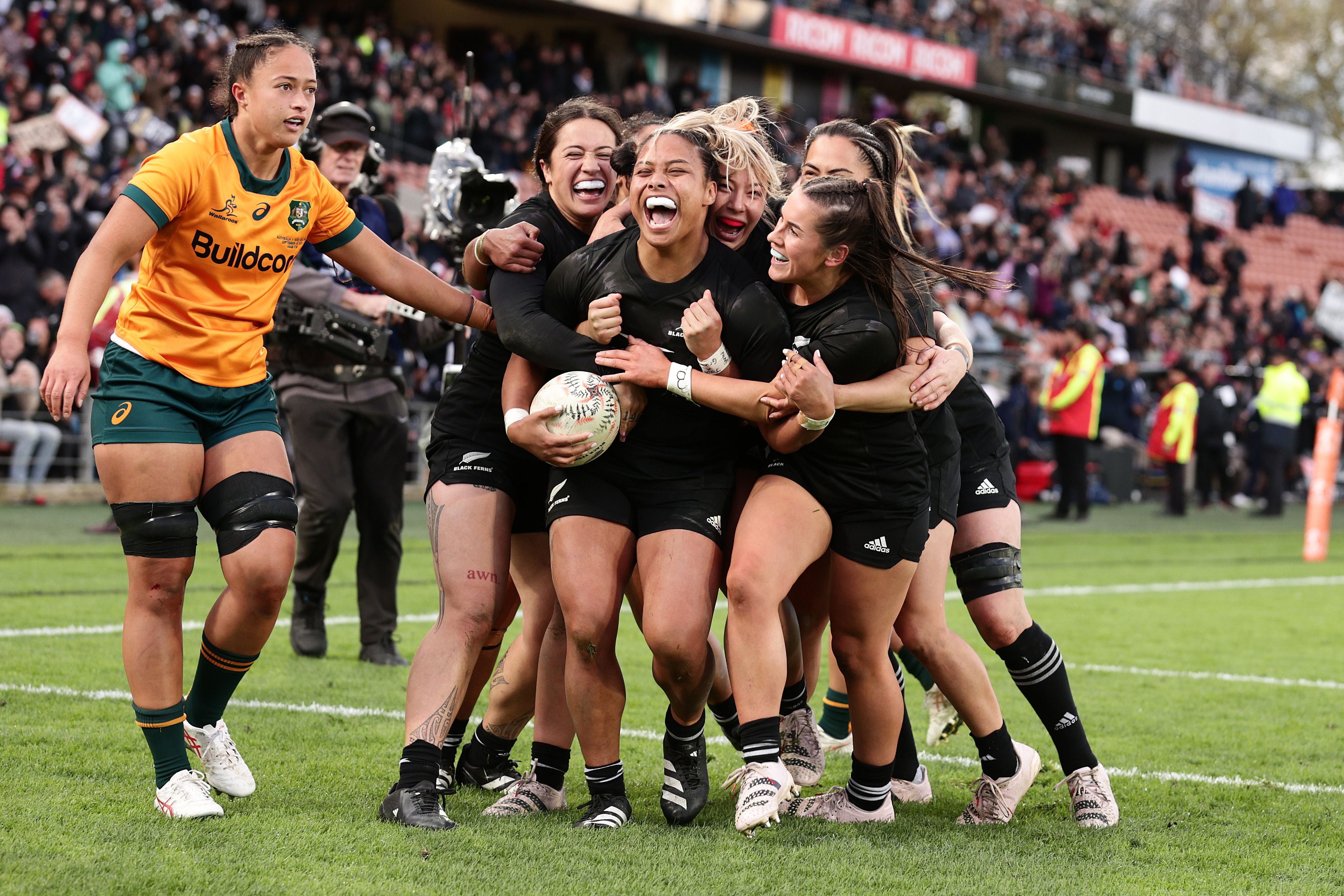 Wallaroos crushed 50-0 as world champions Black Ferns dominate, Women's  rugby union