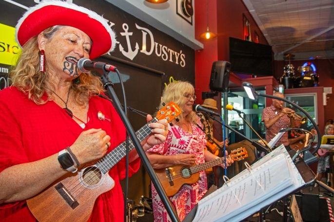 Rawini Ngaamo and Jill Leighton on stage leading the ukelele strummers. Photo/Bob Tulloch