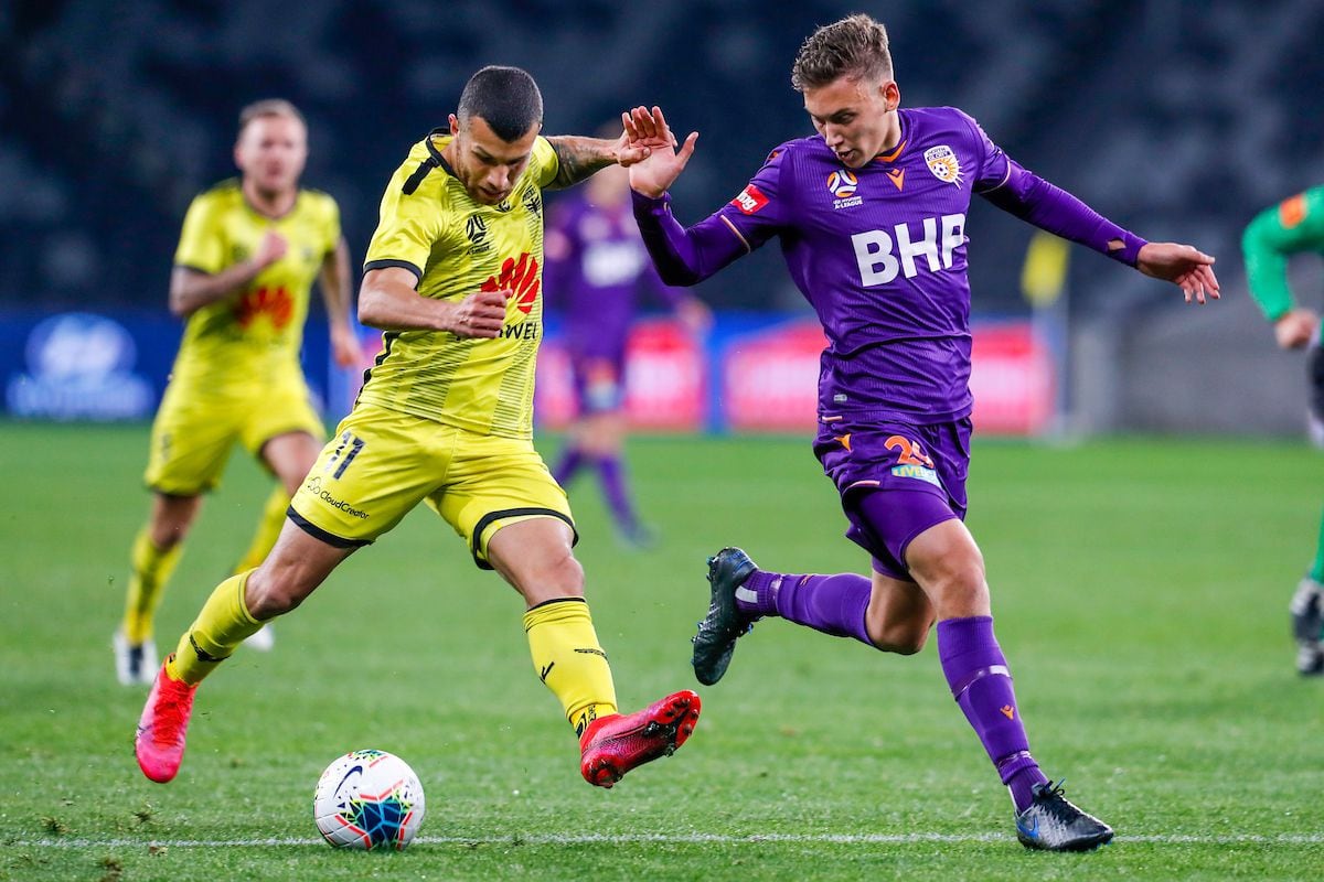 Football: Wellington Phoenix come from behind twice before falling to  Melbourne City - NZ Herald