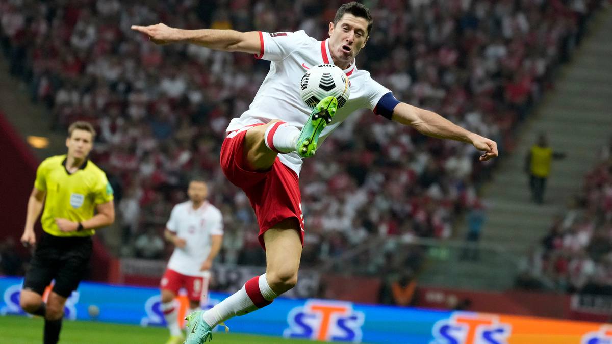 Piłka nożna: Polska i Szwecja odmówiły gry z Rosją w play-offach mistrzostw świata