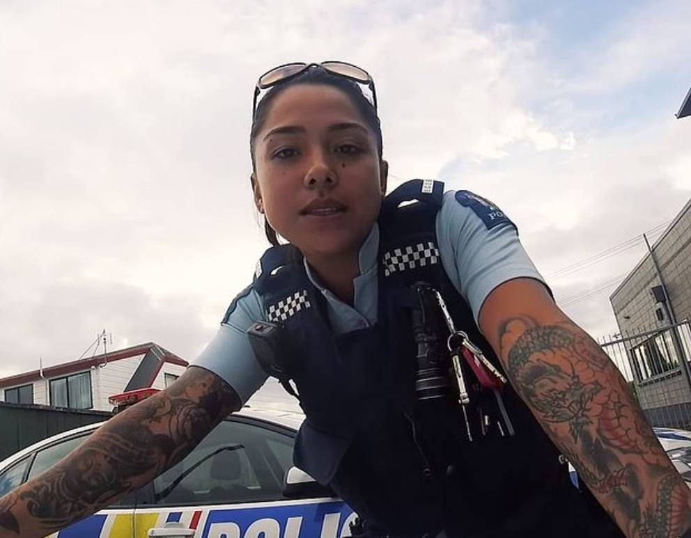 Nz Police Disappointed That Auckland Officer Is Objectified On Social Media Nz Herald 