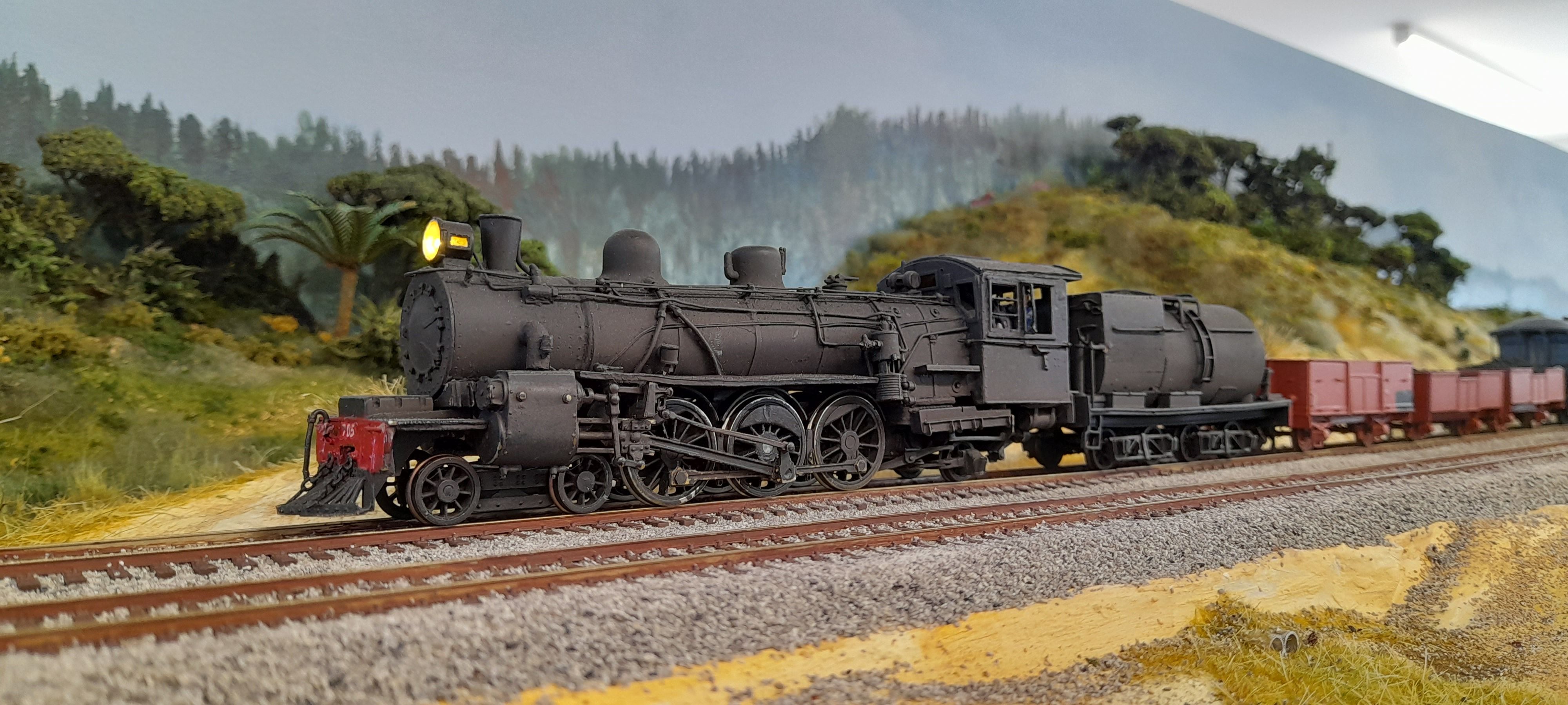 Is this Ab705 passing near Ohakune the real thing or a mock up? The modellers strive to make their layouts as real as possible. Photo: supplied.