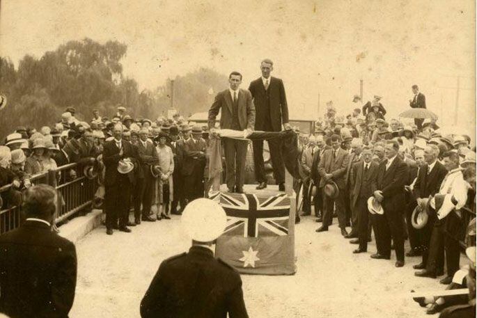 Mr Robert Coulter, Mayor of the Te Aroha Borough Council, speaking at the opening of the new Traffic Bridge on February 22, 1928. Photo: Te Aroha Museum.