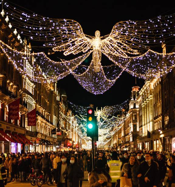 Covid UK: Towns with lower restrictions packed with festive