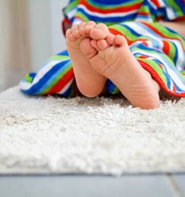 Mum S Bizarre Ask Of Children To Have No Wet Feet On The Bath Mat