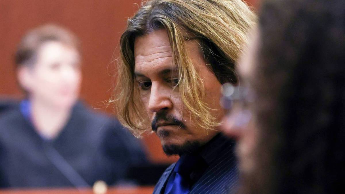 Johnny Depp v Amber Heard: Judge threatens to remove fans from ...