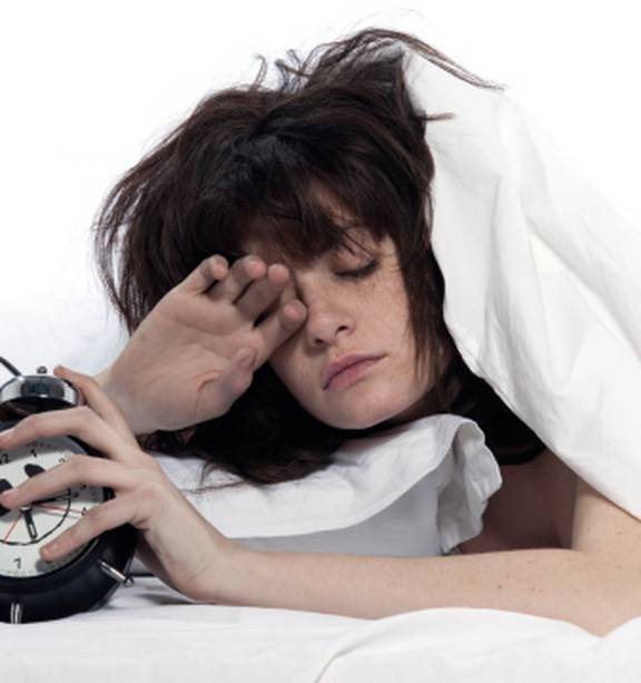 Is Sleeping In Healthy or Harmful? Experts Explain