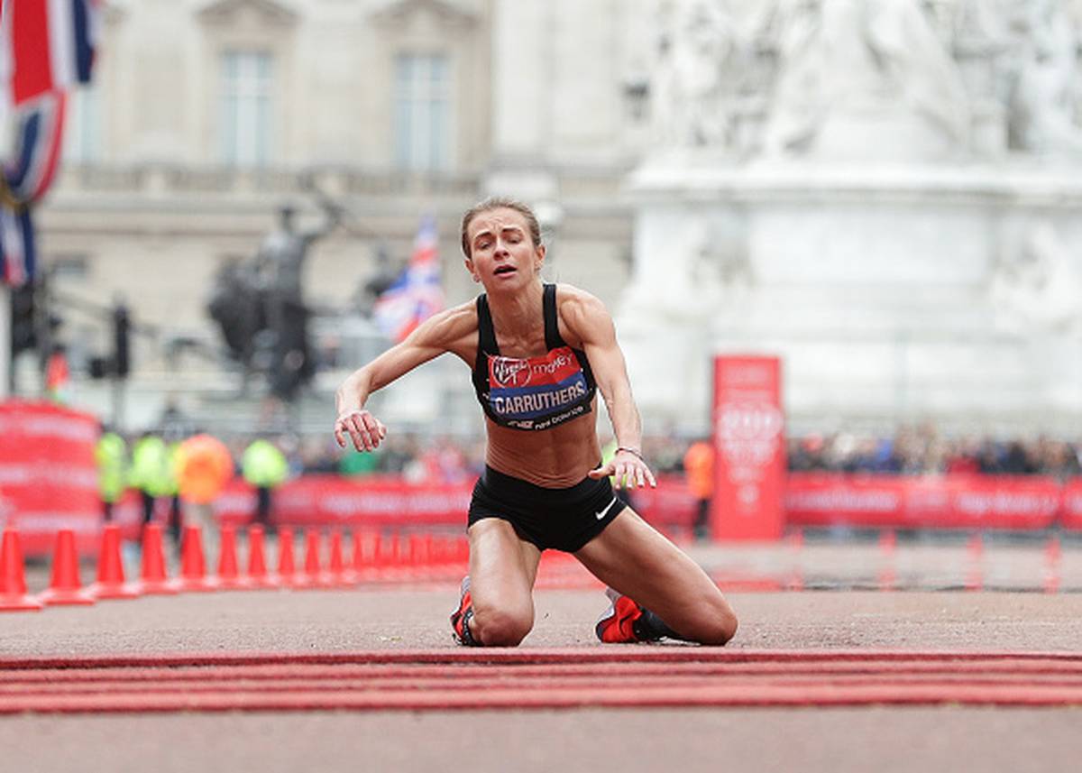 London Marathon Runner Inspires Viewers After Crawling Her Way Across The Finish Line Nz Herald 0177