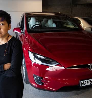 Auckland Lawyer Vents After Tesla Model X Suffers Multiple