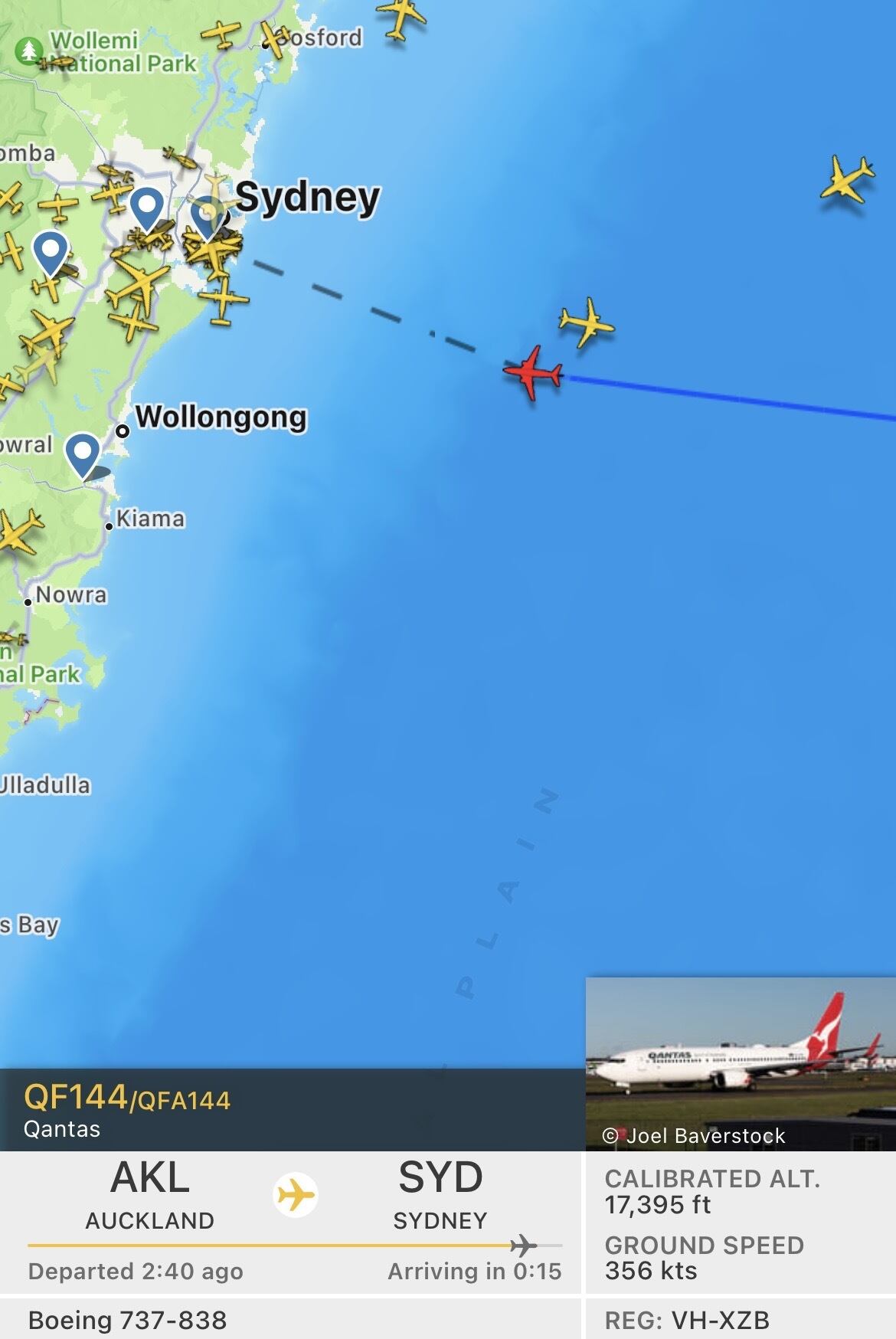 Large bang Passengers recall Qantas flight from Auckland to