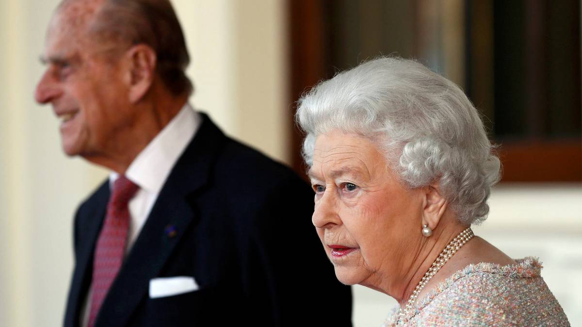 Daniela Elser: Royal Family Warning May not survive when the Queen dies