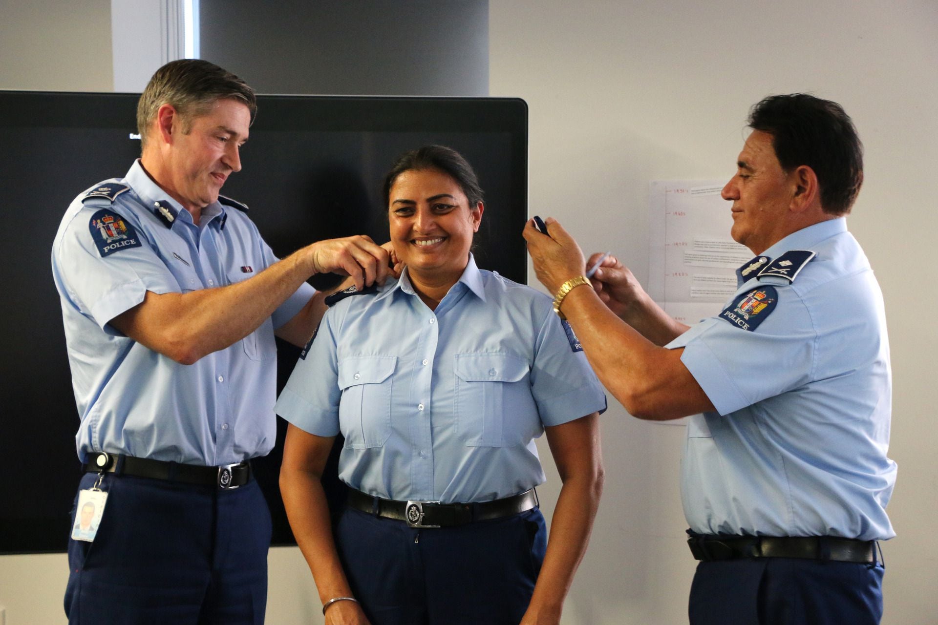 Meet the Cutest (and Cuddliest) Police Officer in New Zealand