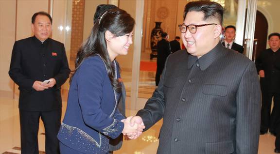 Kim Jong Uns New Woman Former Lover Replaces Wife At His Side In