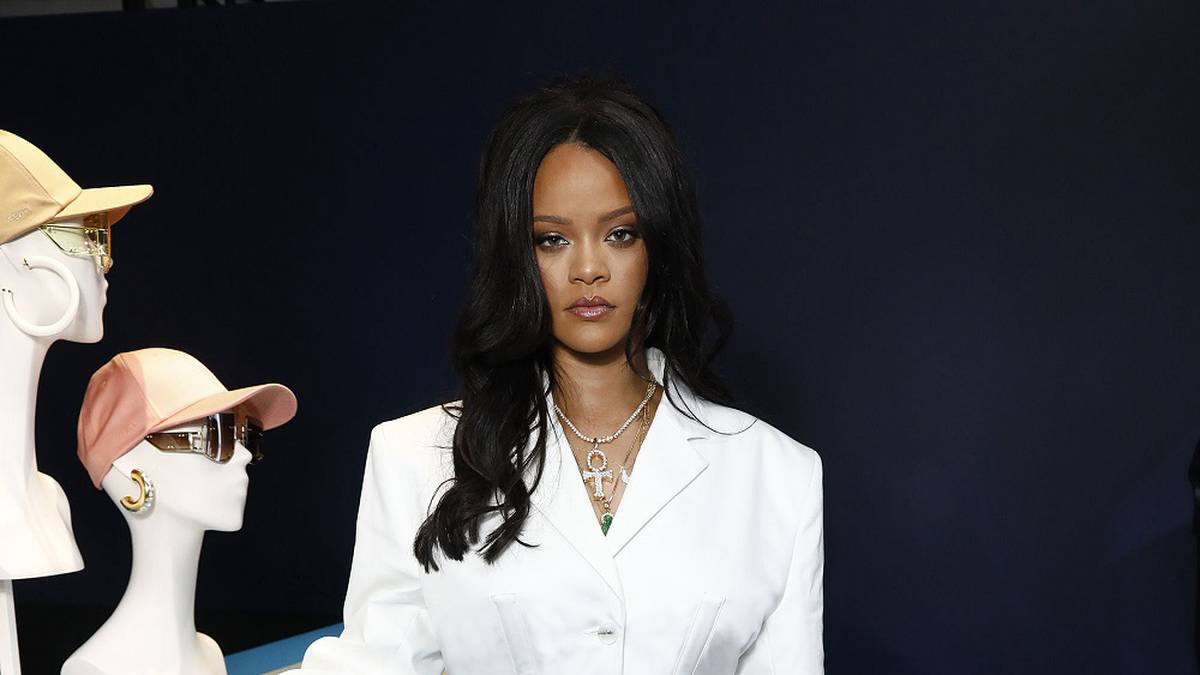 It's Official, Rihanna's Fenty Fashion Label Is Open For Business - NZ  Herald