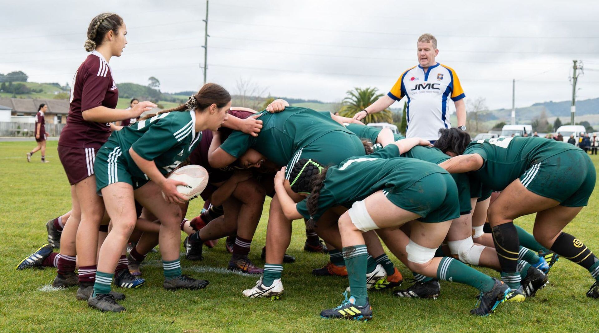 Girls' schools to benefit from Gallagher Chiefs Women in Rugby jersey - NZ  Herald