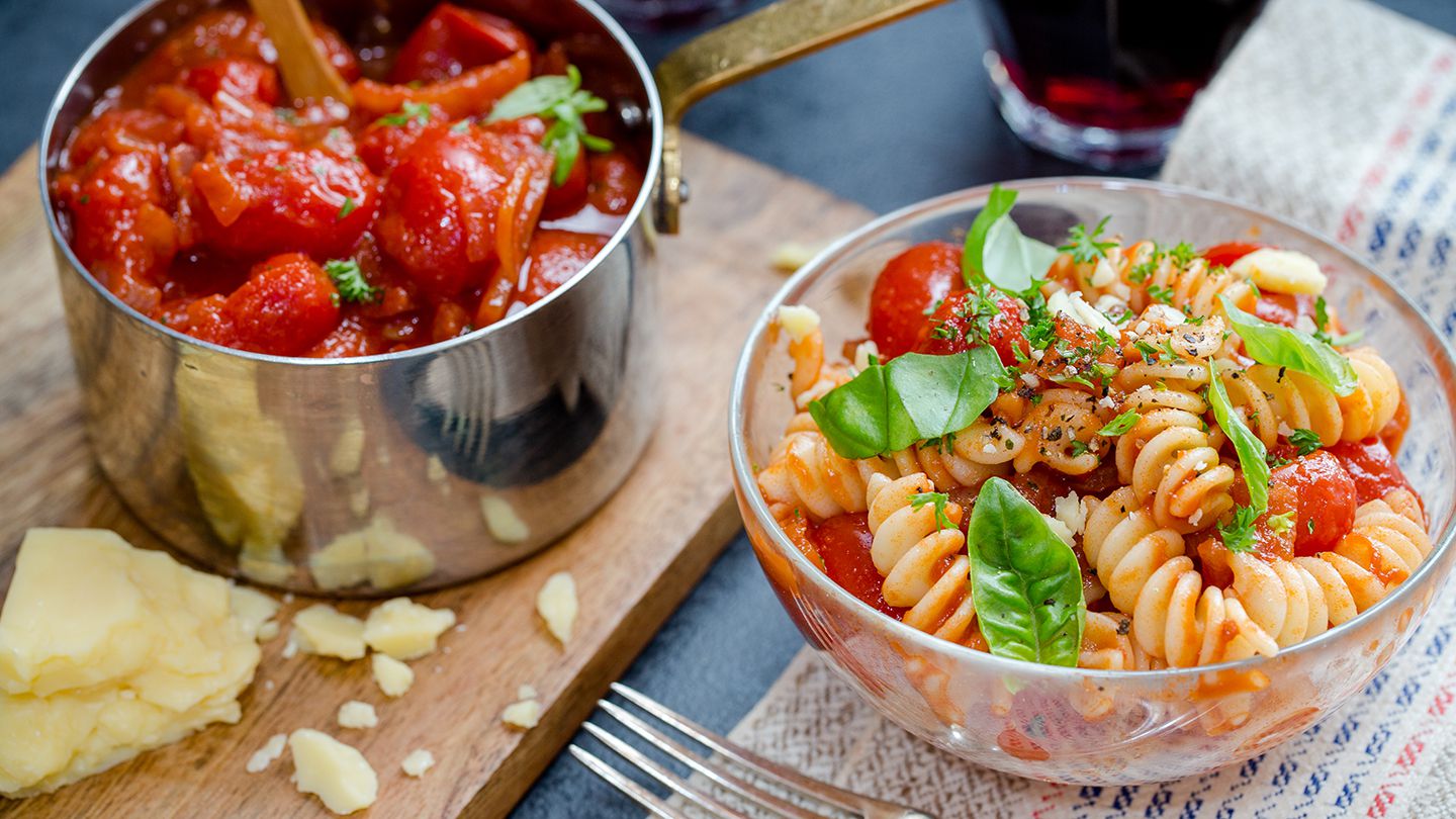 Angela Casley's simple tomato pasta sauce - NZ Herald