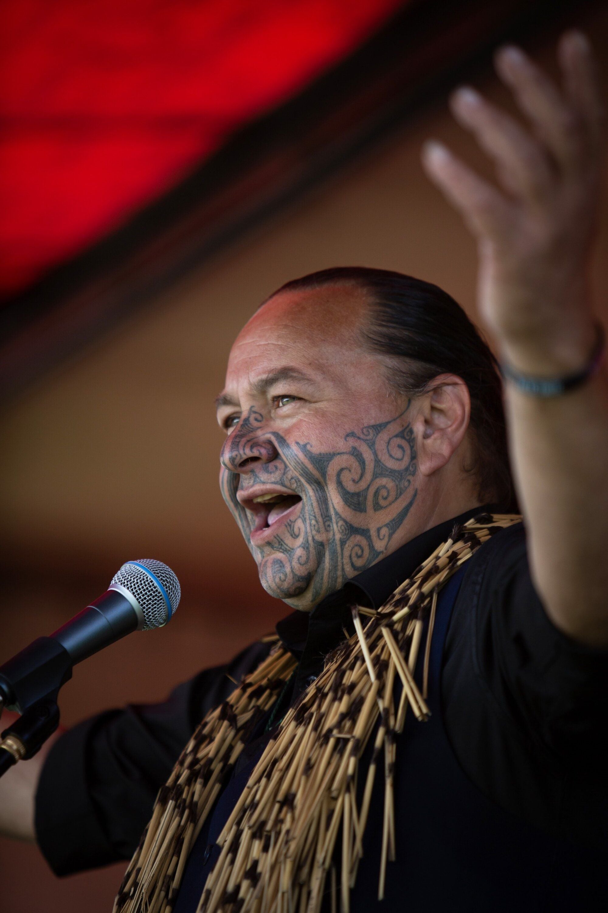  Ngāi Te Rangi master of ceremonies Reon Tuanau. Photo / Tessa Chrisp Photography