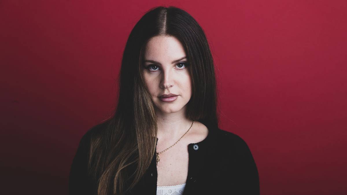 Lana Del Rey - Afraid & Playing Dangerous