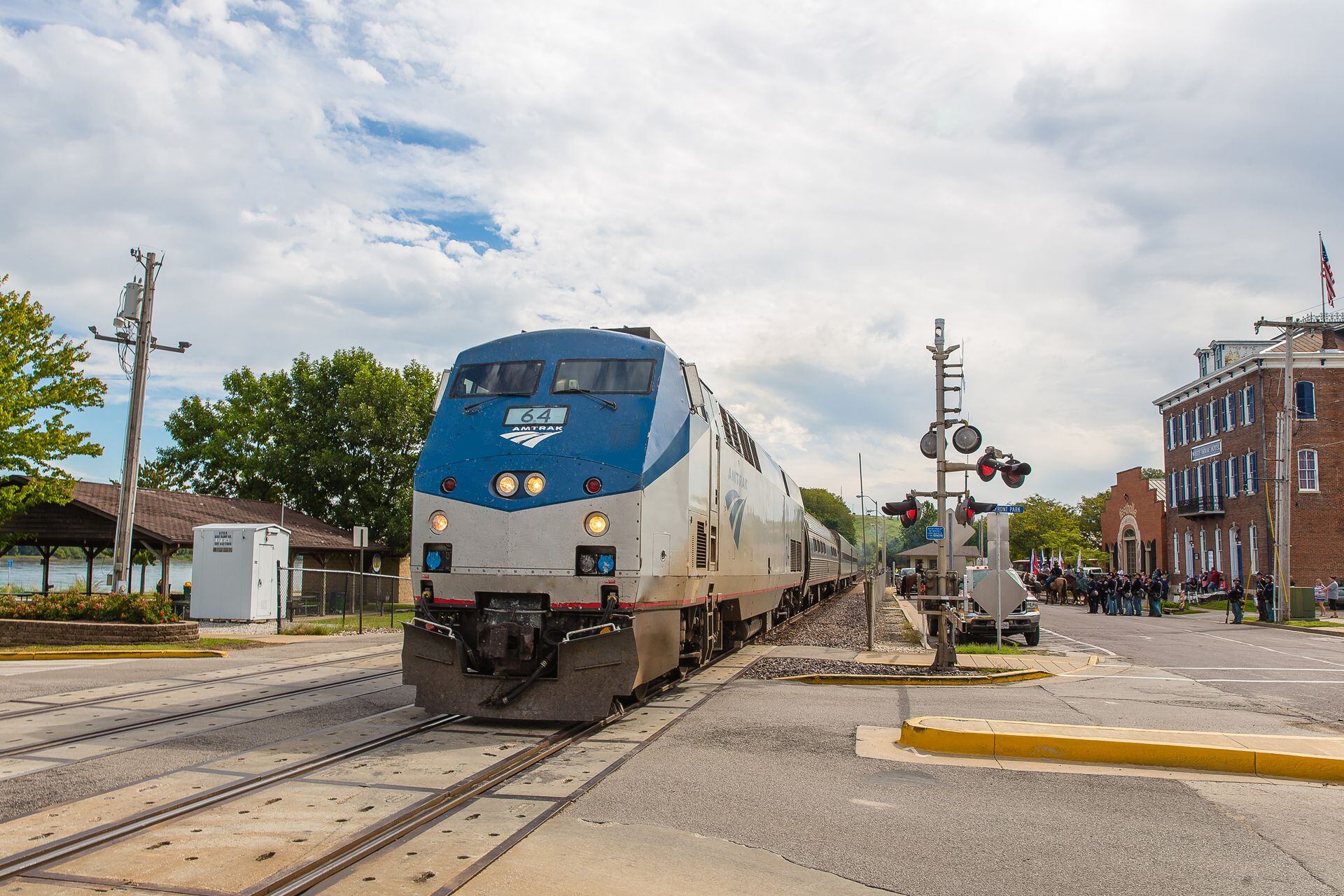 Amtrak offering fans train rides to Panthers games - ABC11 Raleigh-Durham