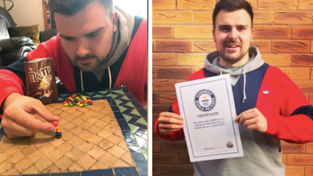 Härter als es aussieht: Mann stapelt fünf M&Ms und behauptet Guinness-Weltrekord