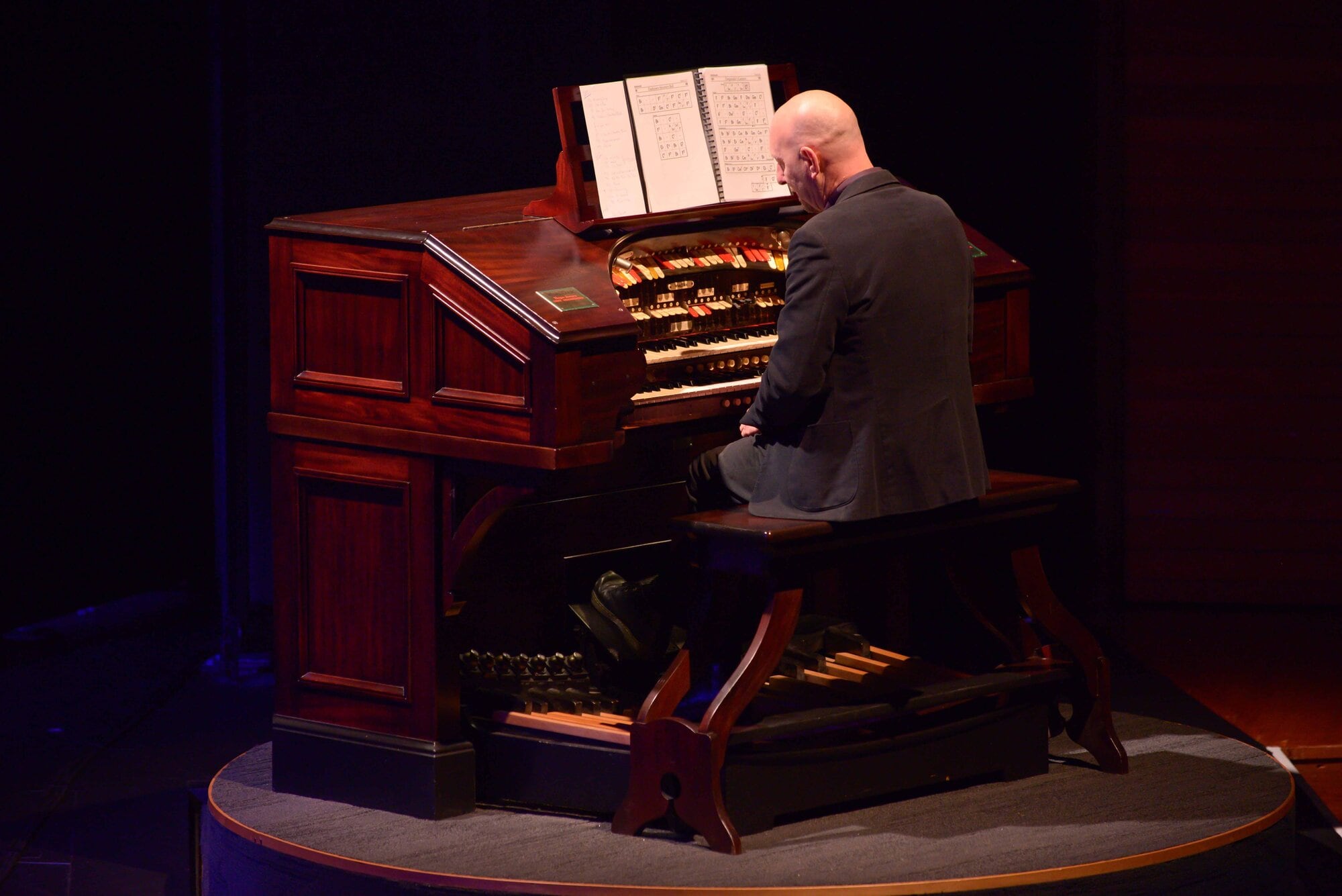  Scott Harrison performing on the Wurlitzer in the Addison Theatre at the Baycourt Community & Arts Centre in 2023. Photo/Jo Miller.