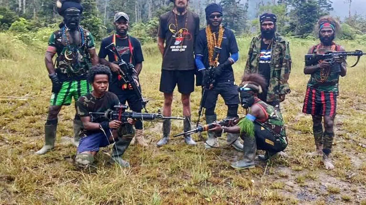 No breakthrough in hostage Kiwi pilot talks held by Papua rebels