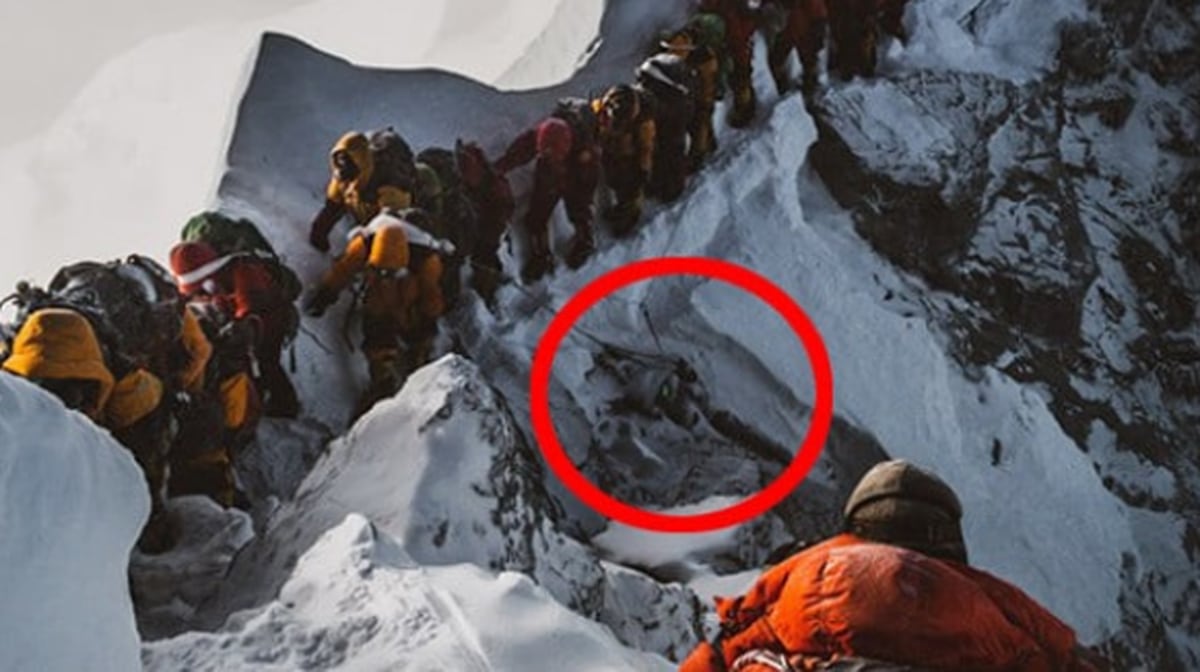 Mount Everest tragedy Disturbing story behind this photo NZ Herald