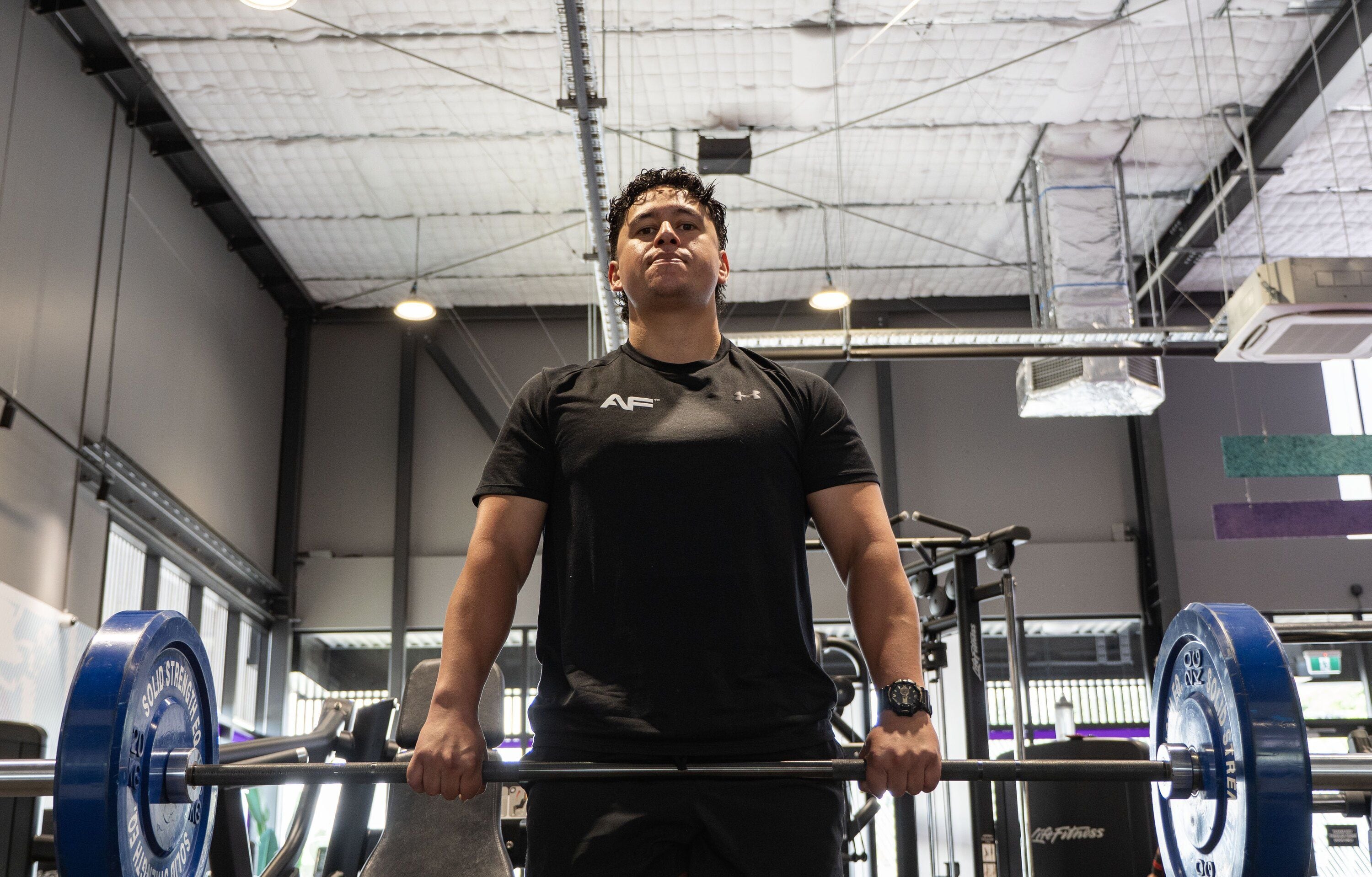 Levi Quitta gets a deadlift in while working towards his summer holiday goals. Photo / Tom Eley