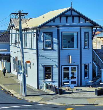 Lyall Bay Tearooms Building On The Market Nz Herald