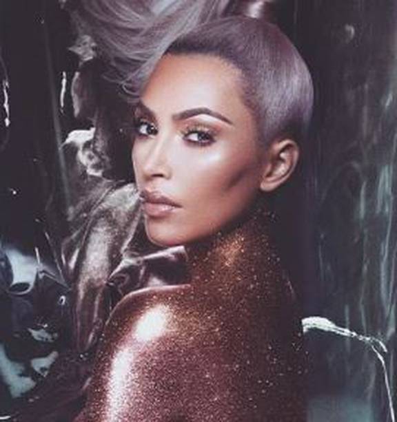 Kim Kardashian Covers Herself in Just Glitter in Latest Instagram Selfie
