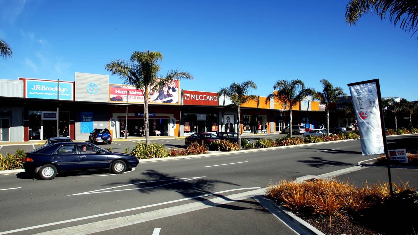 OUTLET STORE - have you - Fashion Island Papamoa