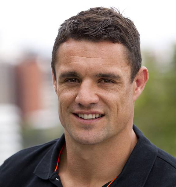 Dan Carter plays tourist on return to Europe - NZ Herald