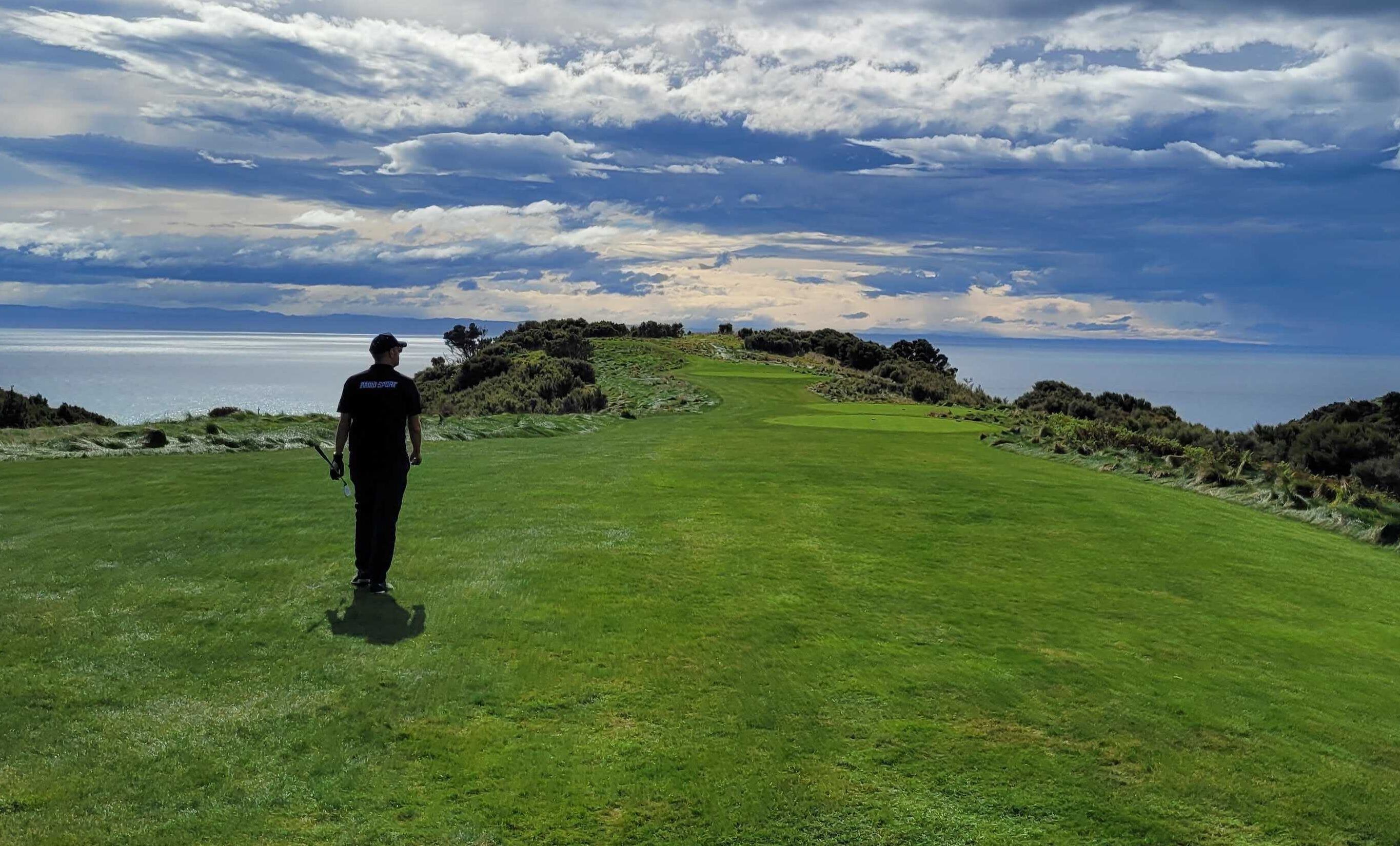 Tāneatua golf kids get clubs of their own to play the fairways of Aotearoa  - NZ Herald